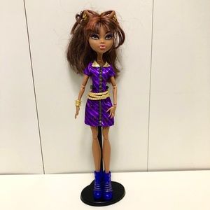 Monster High Doll: Coffin Bean - Clawdeen Wolf